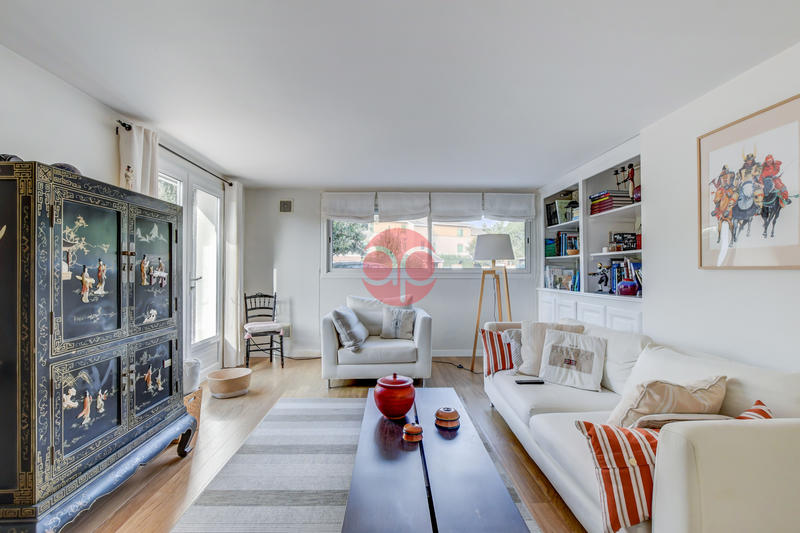 Maison - 196 m² - 7 pièces