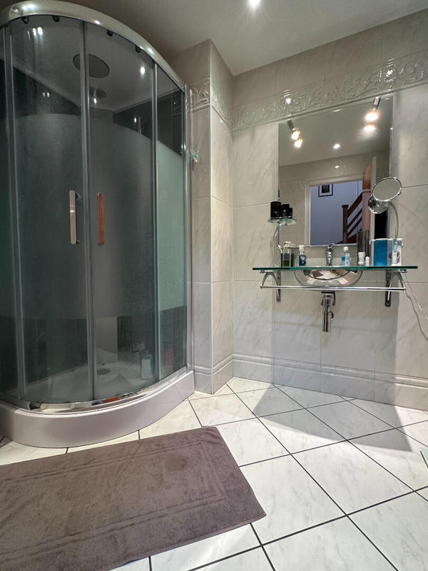 Maison - 142 m² - 7 pièces