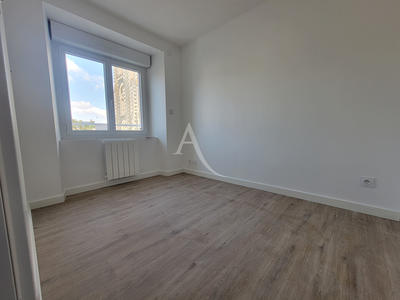 Maison - 101 m² - 7 pièces