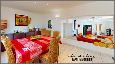 Villa - 177 m² - 7 pièces