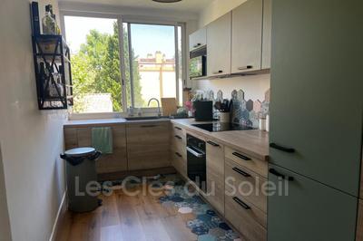 Appartement - 81 m² - 3 pièces