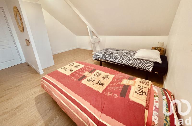 Maison - 185 m² - 8 pièces