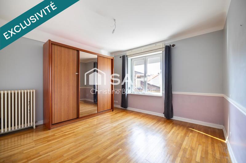 Appartement - 97 m² - 4 pièces