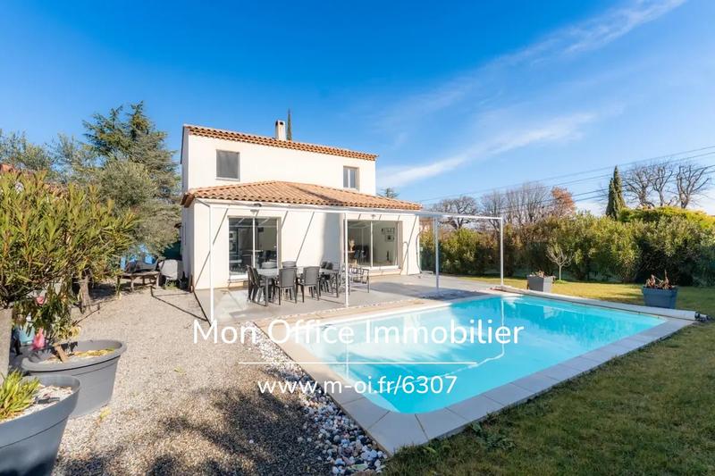 Maison - 122 m² - 4 pièces