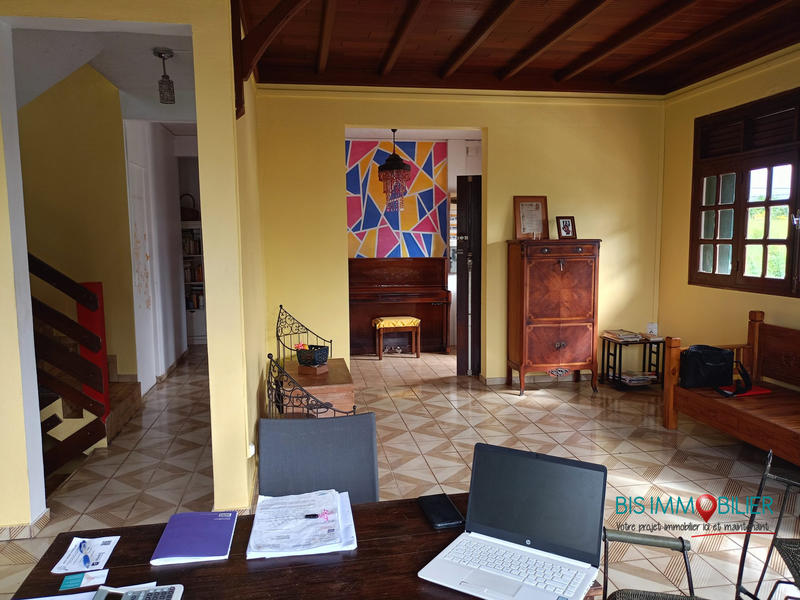 Maison - 184 m² - 5 pièces