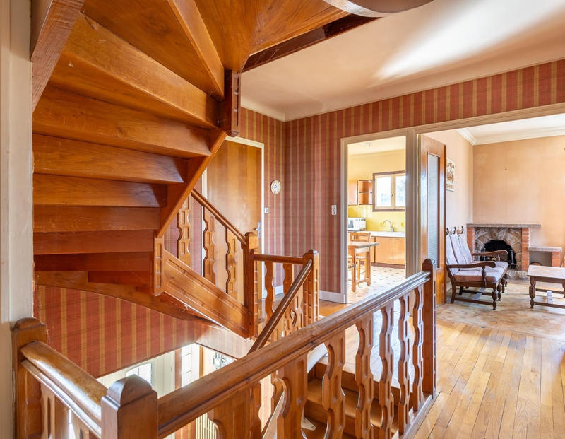 Maison - 163 m² - 7 pièces