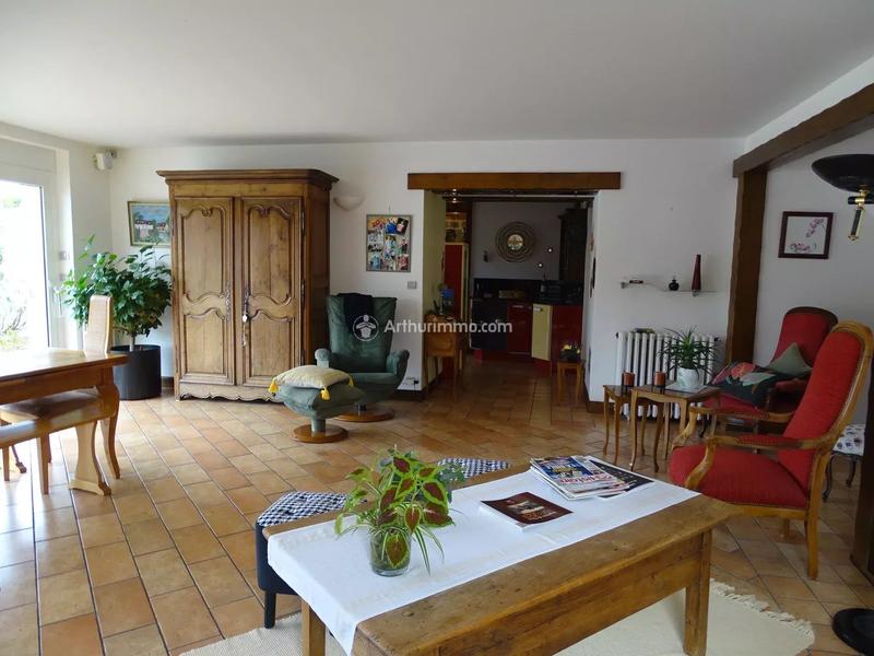 Maison - 180 m² - 6 pièces