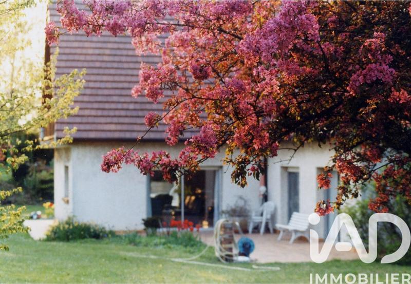 Maison - 200 m² - 8 pièces