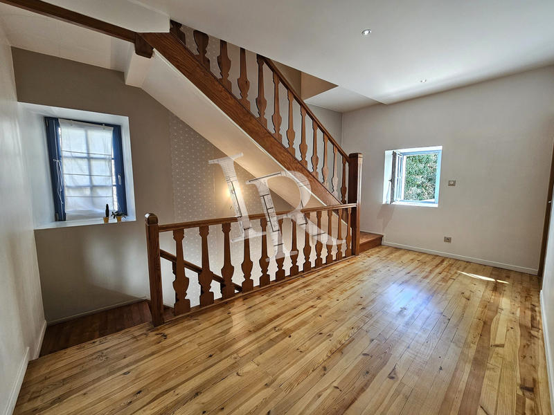 Maison - 121 m² - 5 pièces