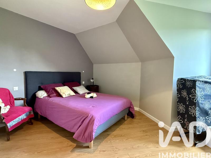 Maison - 220 m² - 8 pièces