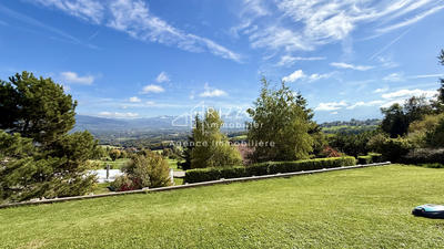 Maison - 263 m² - 7 pièces