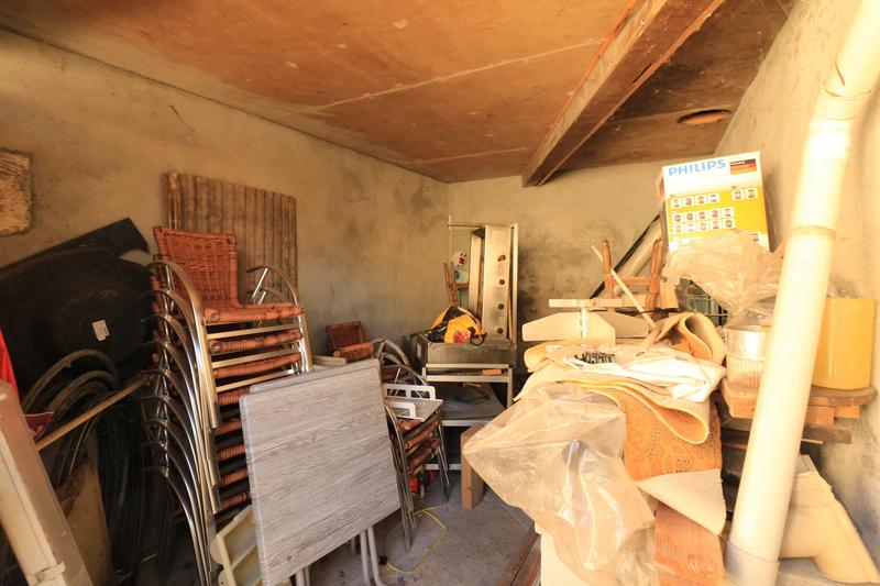 Immeuble mixte - 8 pièces