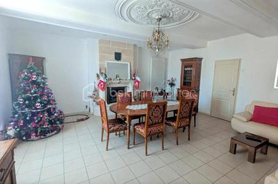 Demeure - 283 m² - 10 pièces