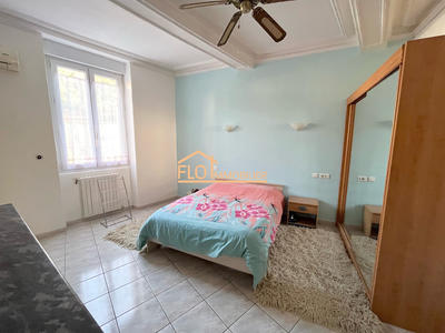 Appartement - 147 m² - 5 pièces