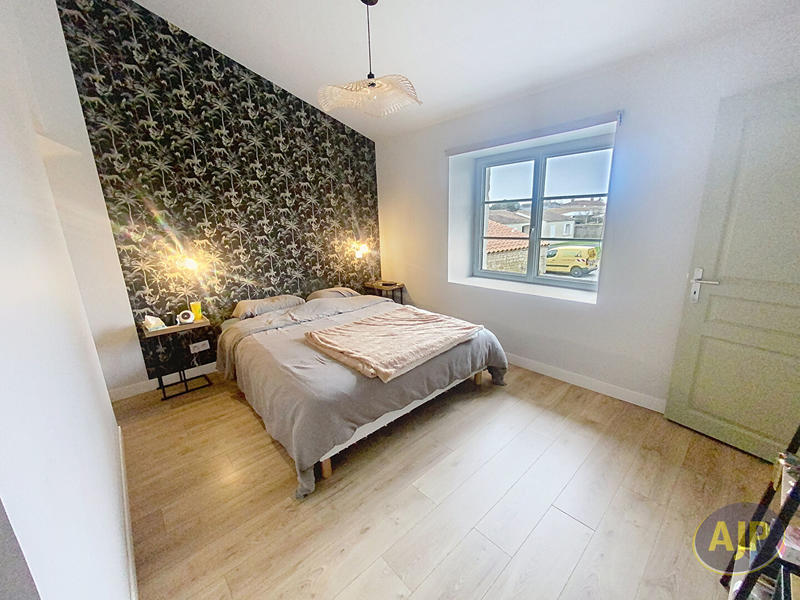 Maison - 182 m² - 4 pièces