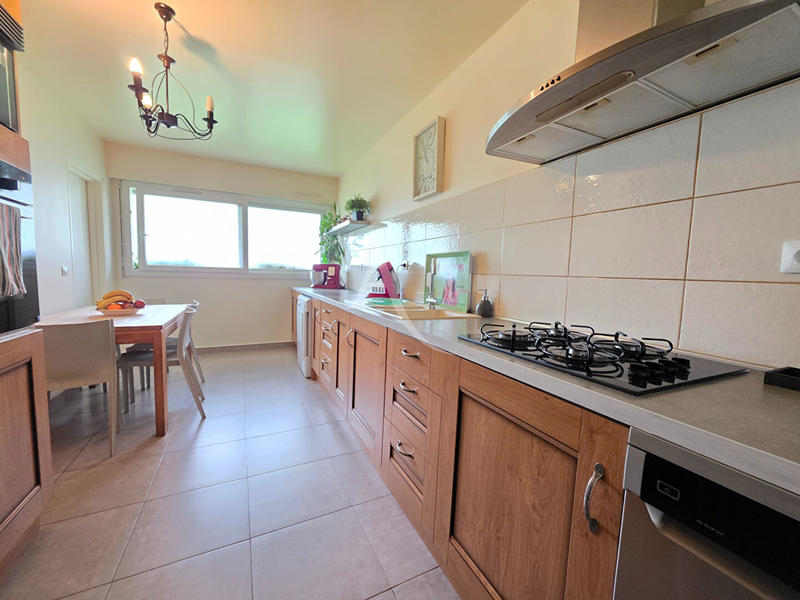 Appartement - 80 m² - 4 pièces