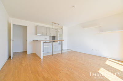 Appartement - 81 m² - 4 pièces