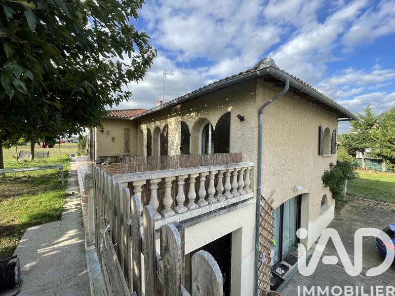 Maison - 206 m² - 5 pièces