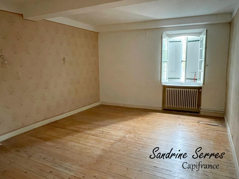 Maison de village - 299 m² - 8 pièces