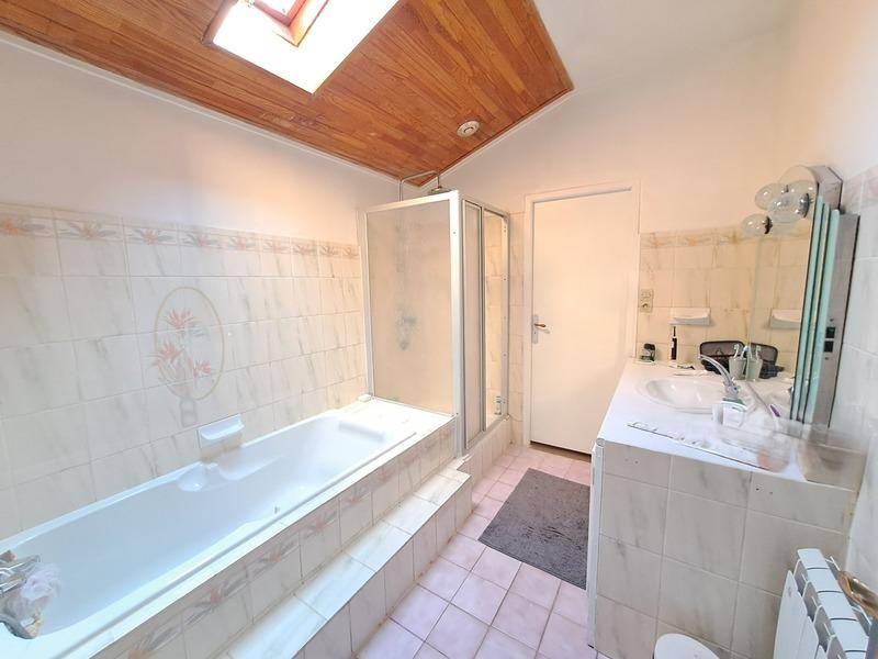 Maison - 153 m² - 6 pièces