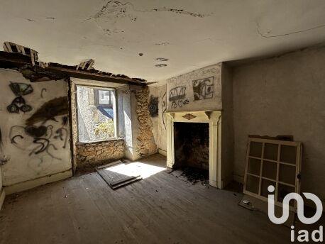 Maison - 330 m² - 6 pièces