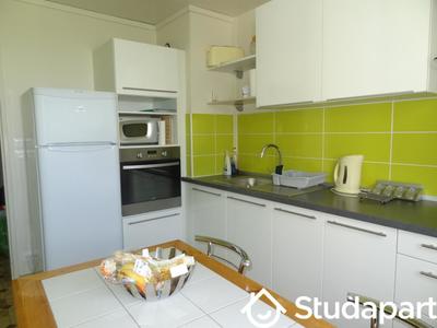 Chambre - 12 m² - 1 pièce