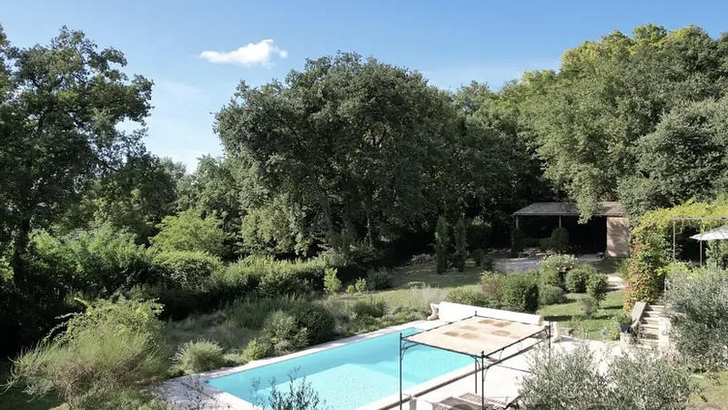 Maison - 288 m² - 6 pièces