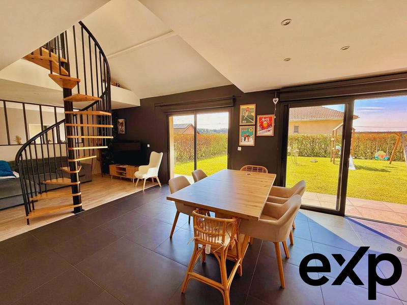 Maison - 120 m² - 5 pièces