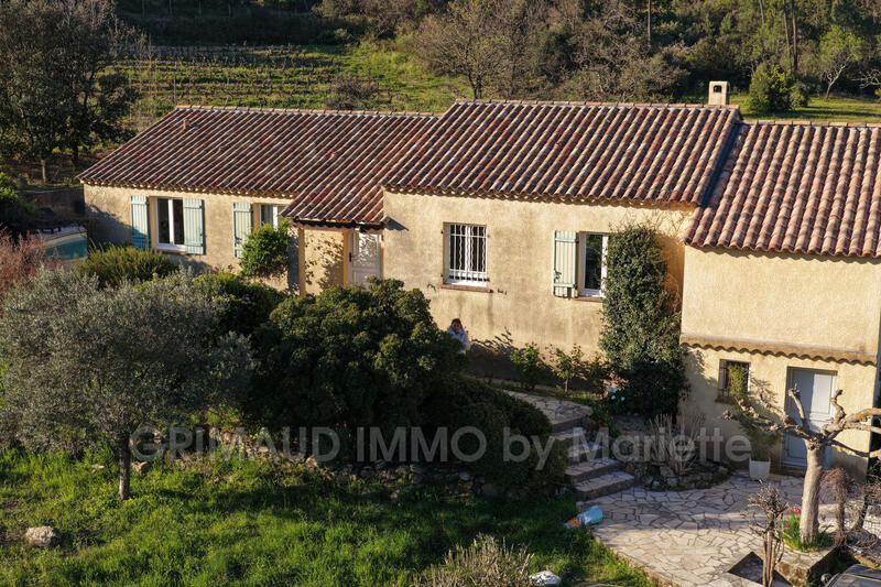 Maison - 138 m² - 6 pièces