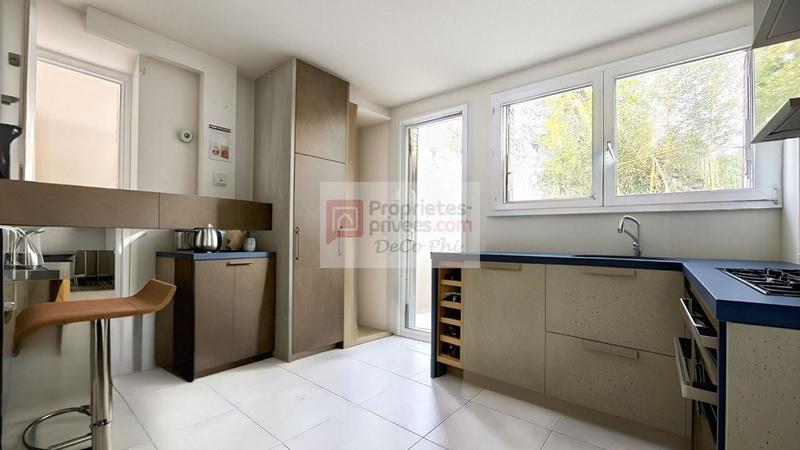 Maison - 185 m² - 7 pièces