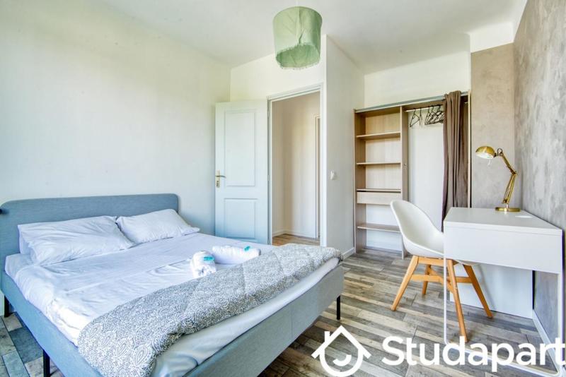 Appartement - 103 m² - 5 pièces