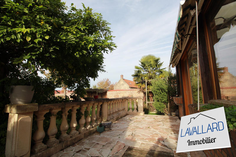 Maison - 207 m² - 10 pièces