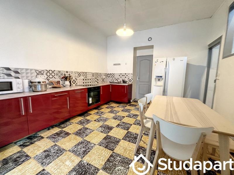 Chambre - 9 m² - 1 pièce