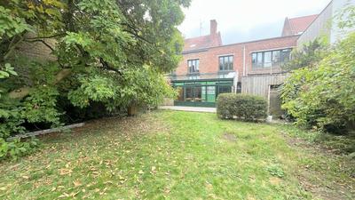 Maison - 200 m² - 7 pièces