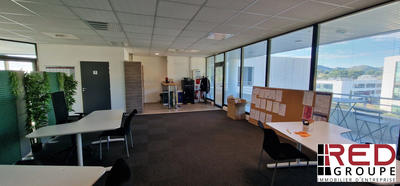 Bureau - 213 m²