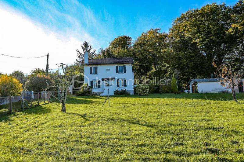 Maison - 181 m² - 6 pièces