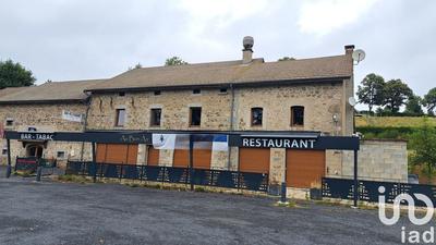 Maison - 451 m² - 10 pièces