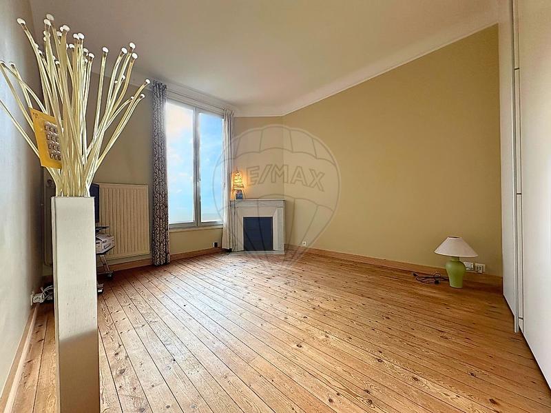 Demeure - 120 m² - 6 pièces