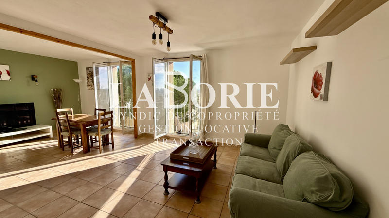 Appartement - 60 m² - 3 pièces