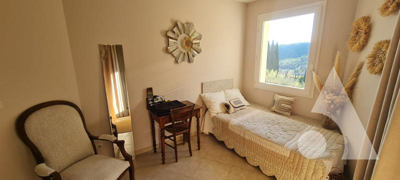 Maison - 159 m² - 5 pièces