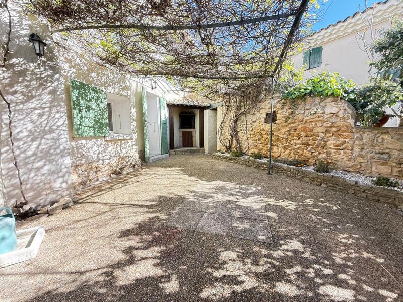 Maison - 90 m² - 3 pièces