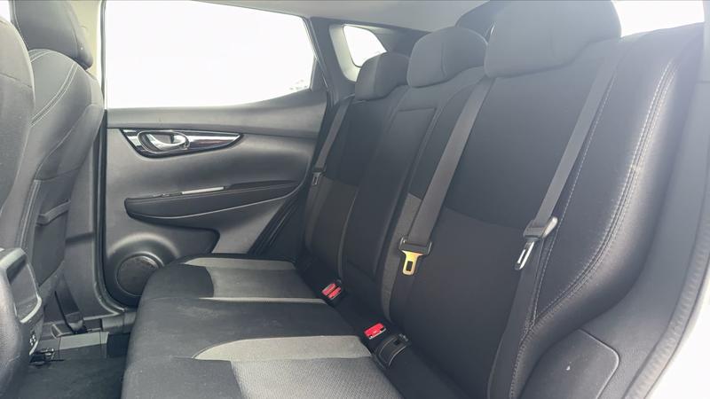 Nissan Qashqai II 1.3 Dig-T 140 n-Connecta