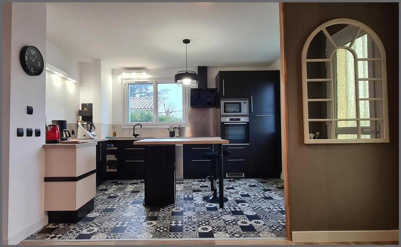 Maison - 95 m² - 5 pièces