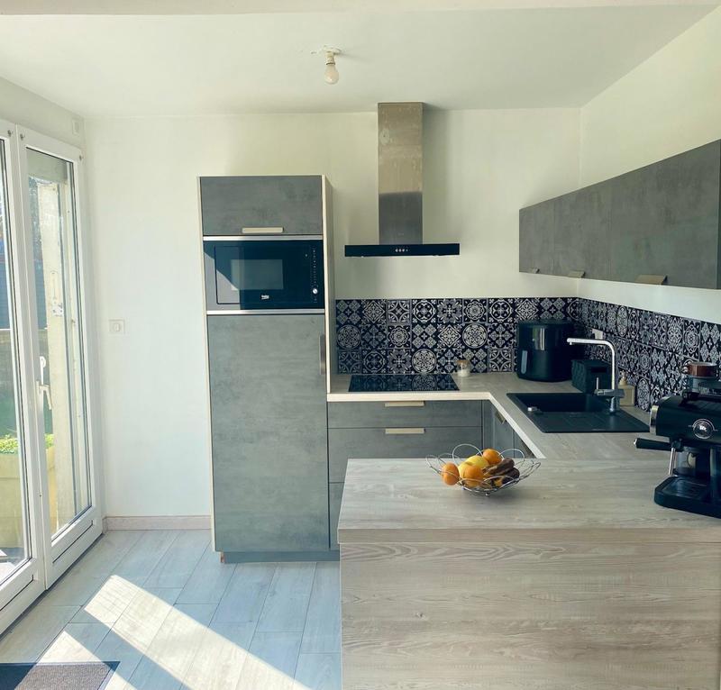 Maison - 90 m² - 5 pièces