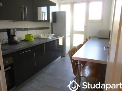 Chambre - 12 m² - 1 pièce