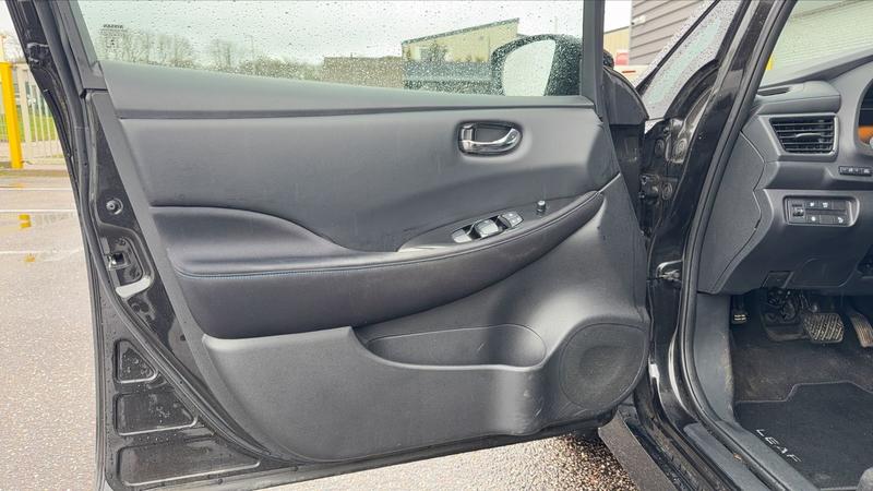 Nissan Leaf II 150 40 kWh Tekna - Garantie constructeur Entretien