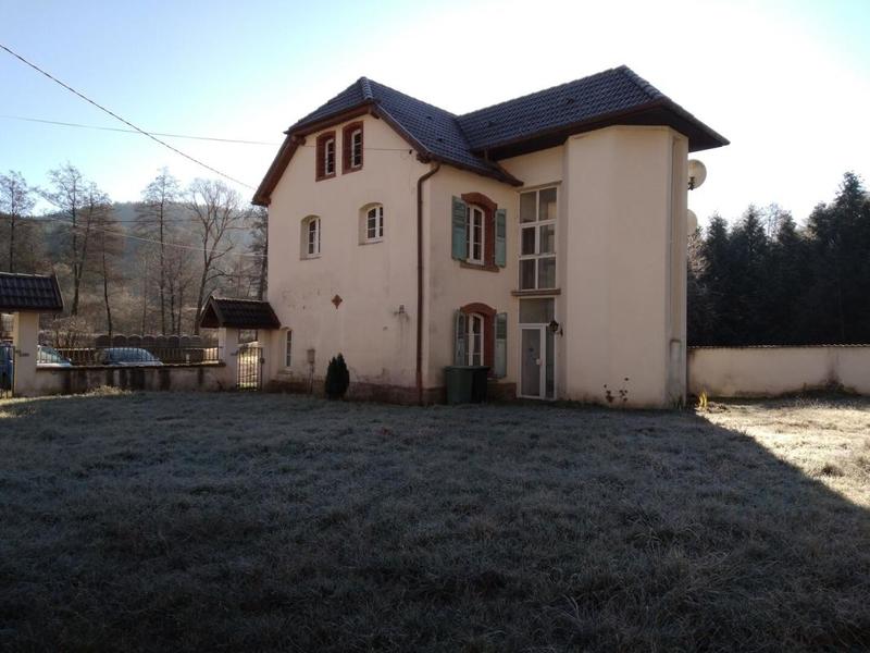 Maison - 158 m² - 8 pièces