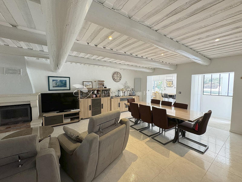 Villa - 139 m² - 6 pièces