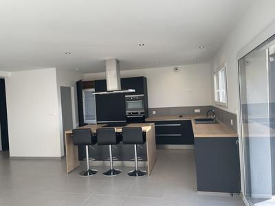 Maison - 142 m² - 5 pièces
