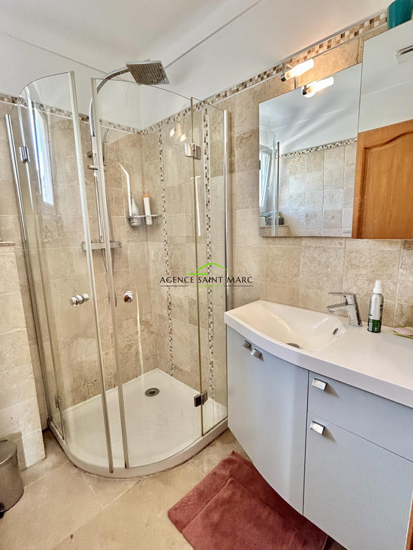 Maison - 257 m² - 6 pièces